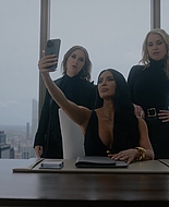American_Horror_Story_S12E06_Opening_Night_1080p_IHBL_001254.jpg