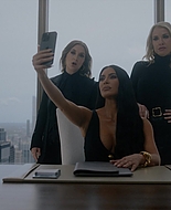 American_Horror_Story_S12E06_Opening_Night_1080p_IHBL_001256.jpg