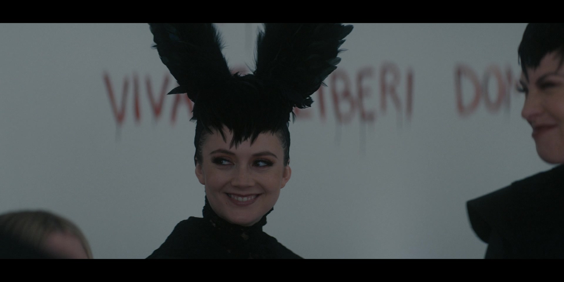 American_Horror_Story_S12E09_The_Auteur_1080p_IHBL_002854.jpg