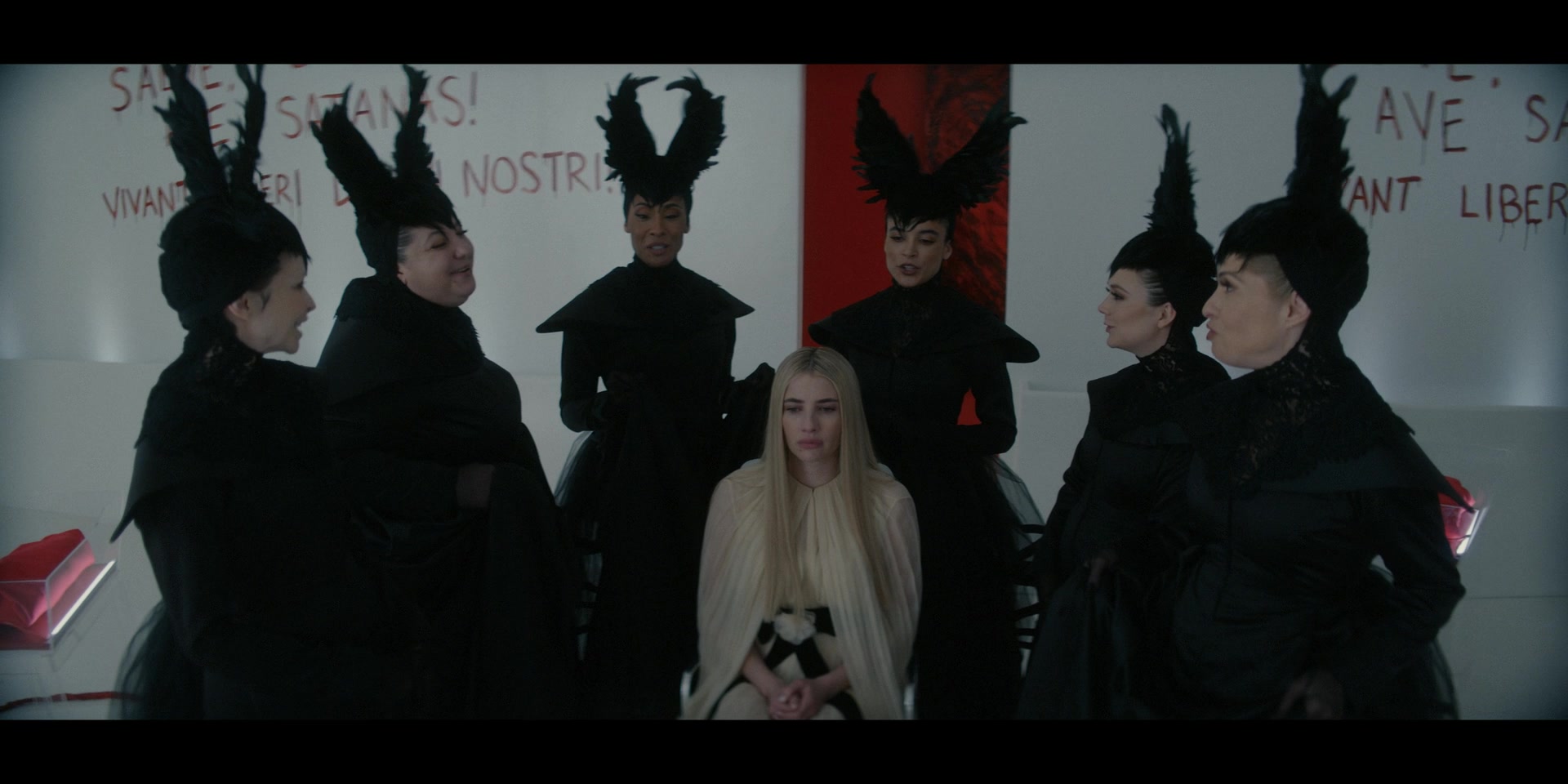 American_Horror_Story_S12E09_The_Auteur_1080p_IHBL_002862.jpg