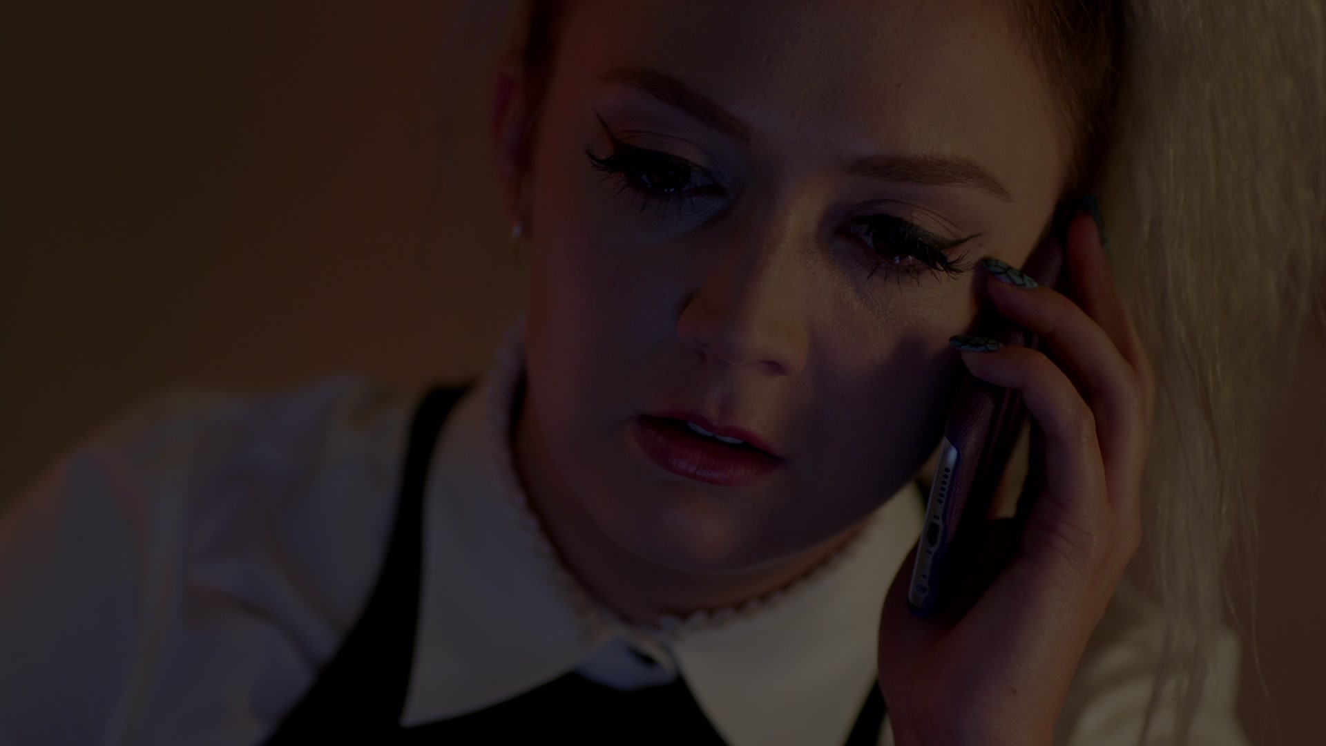American_Horror_Story_S07_E01_Election_Night_1080p_BluRay_000828.jpg