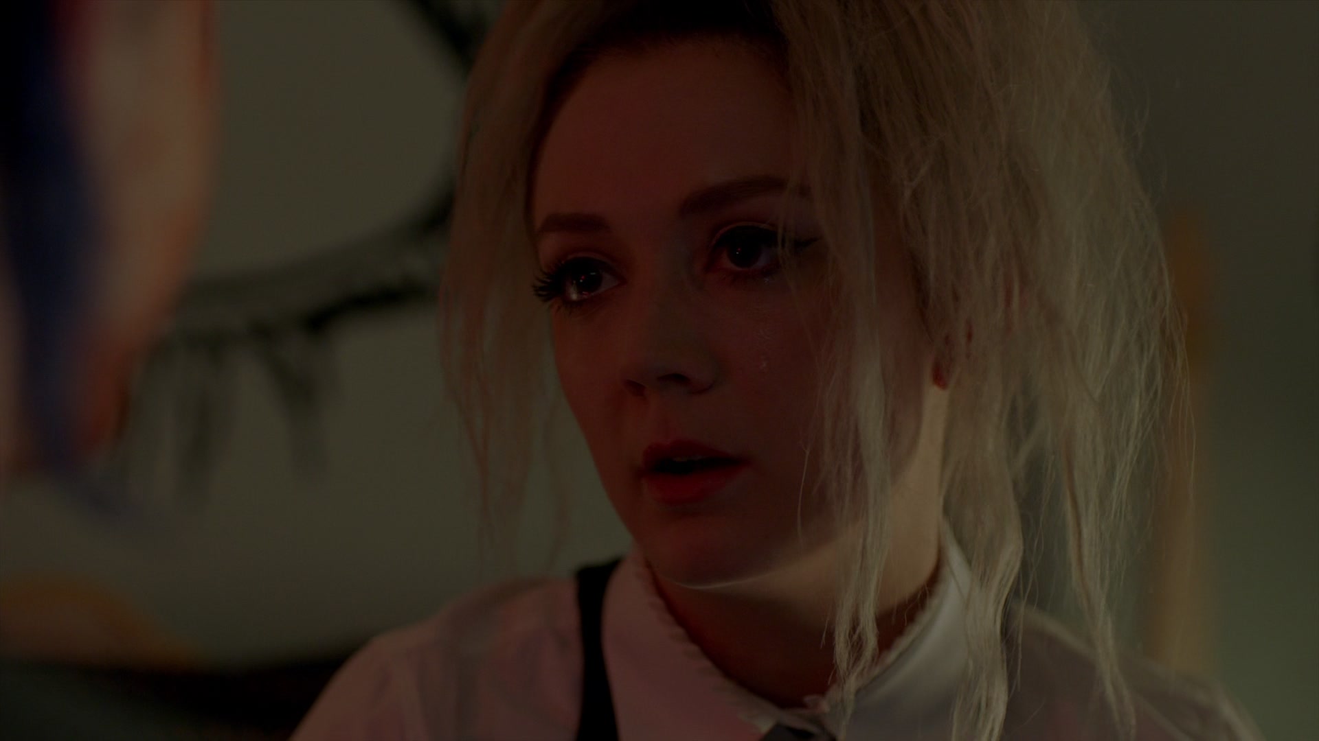 American_Horror_Story_S07_E01_Election_Night_1080p_BluRay_000878.jpg American_Horror_Story_S07_E01_Election_Night_1080p_BluRay_000878.jpg