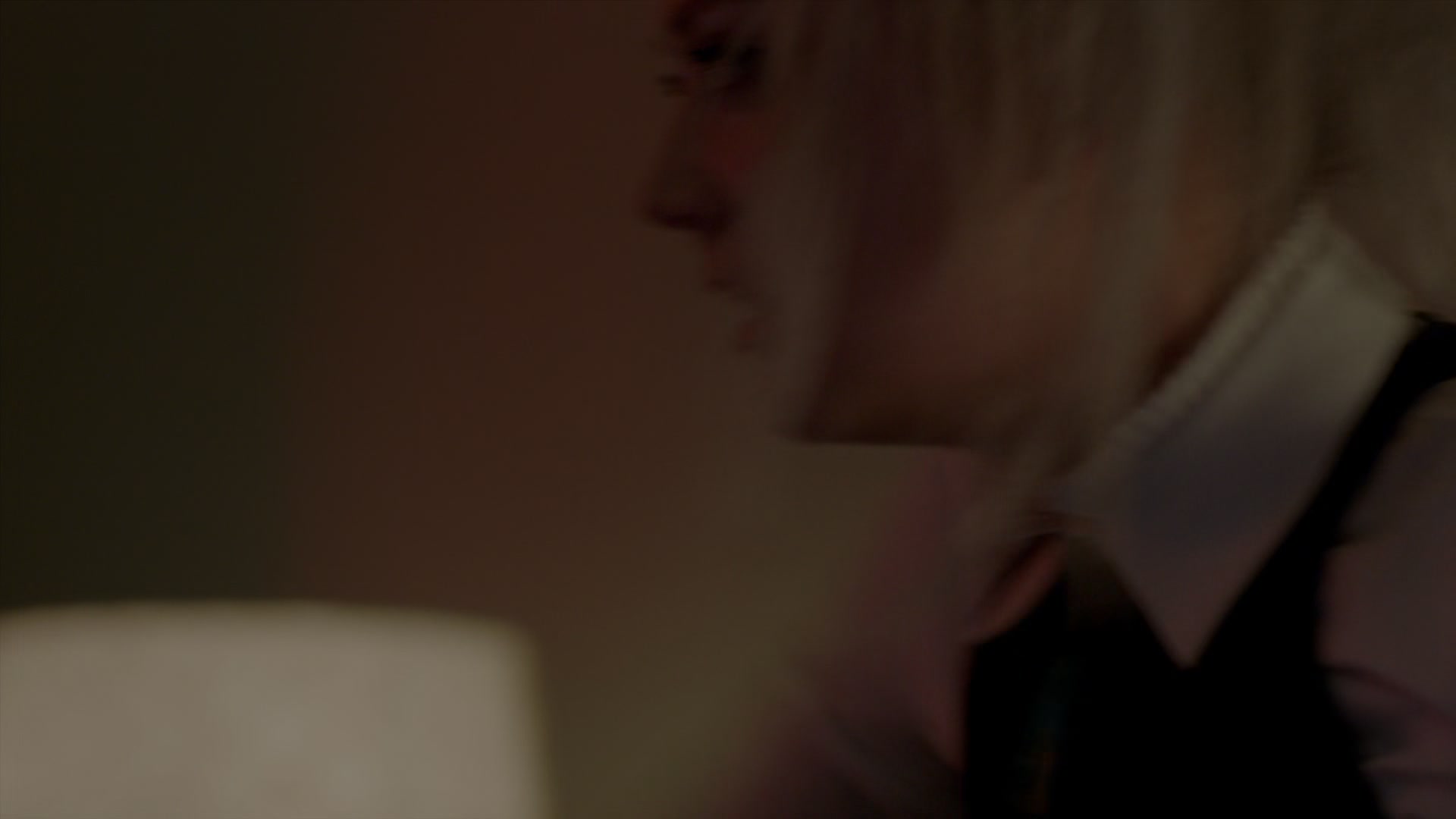 American_Horror_Story_S07_E01_Election_Night_1080p_BluRay_000890.jpg