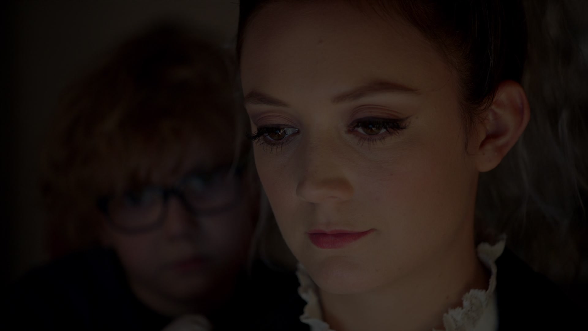American_Horror_Story_S07_E01_Election_Night_1080p_BluRay_005269.jpg