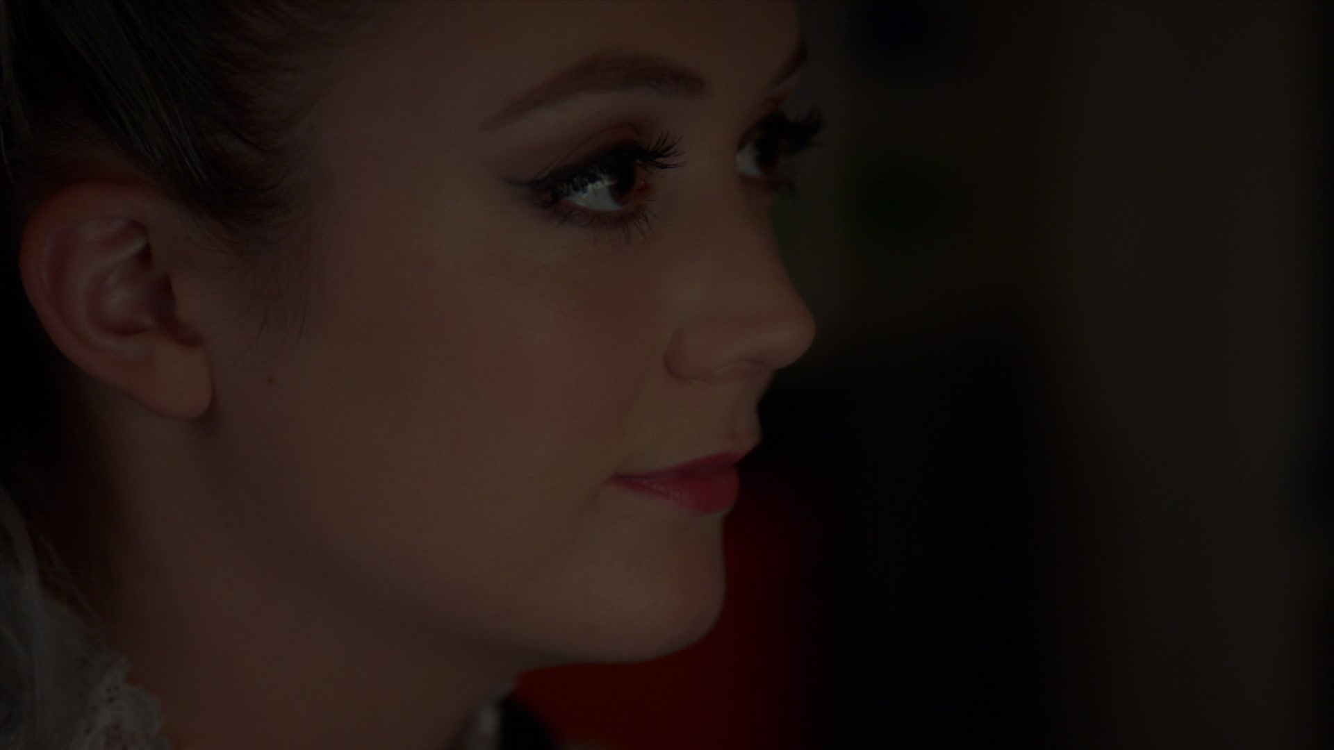 American_Horror_Story_S07_E01_Election_Night_1080p_BluRay_005679.jpg
