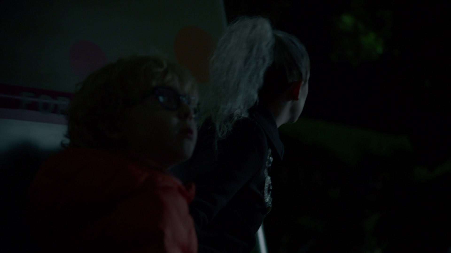American_Horror_Story_S07_E01_Election_Night_1080p_BluRay_006144.jpg