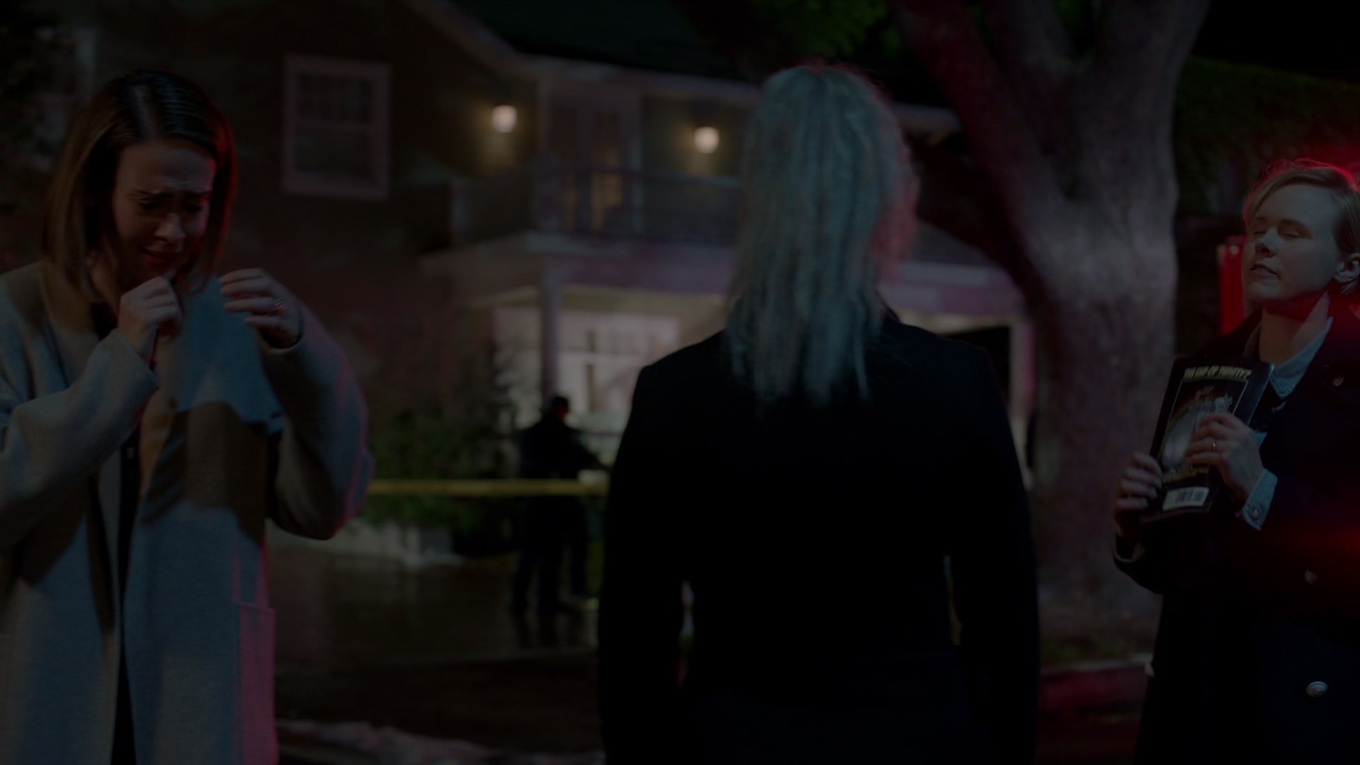 American_Horror_Story_S07_E01_Election_Night_1080p_BluRay_006371.jpg