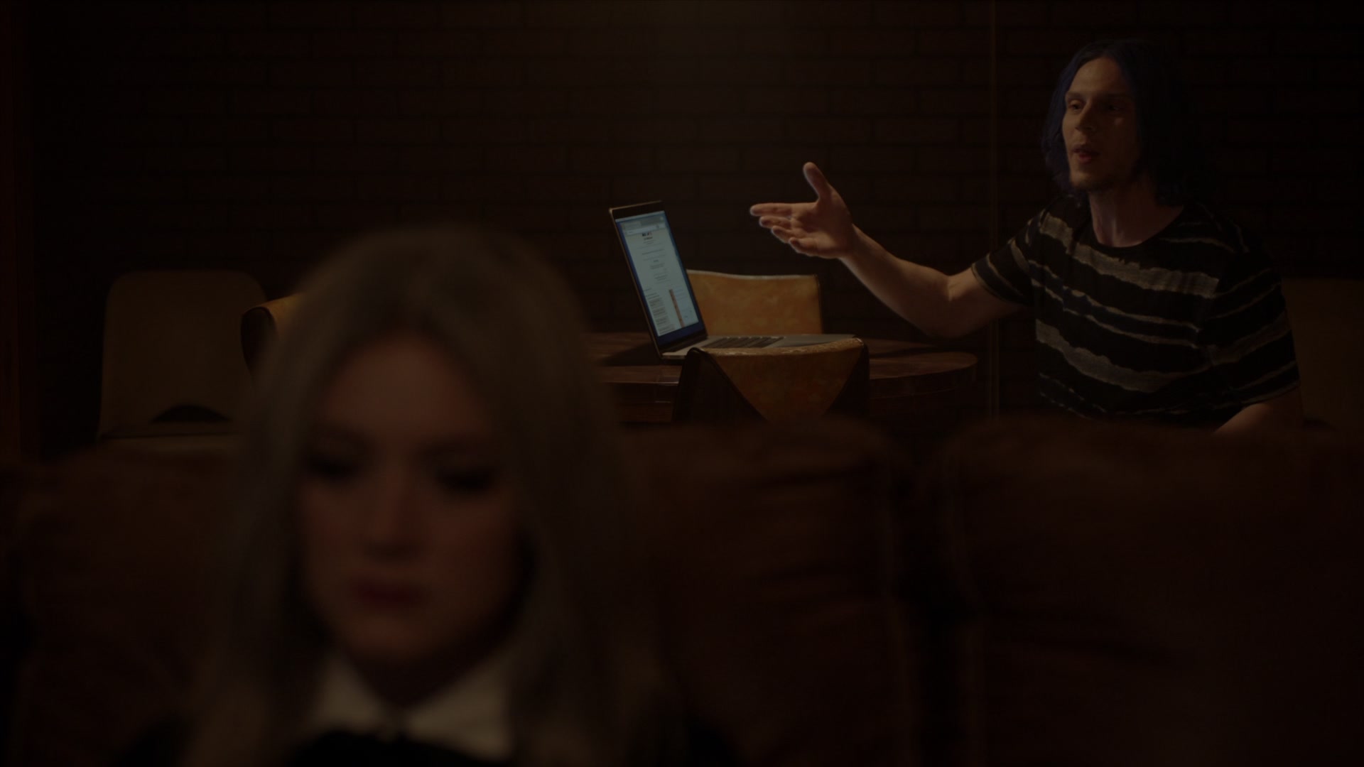 American_Horror_Story_S07_E10_Charles_Manson_Charge_1080p_BluRay_000196.jpg