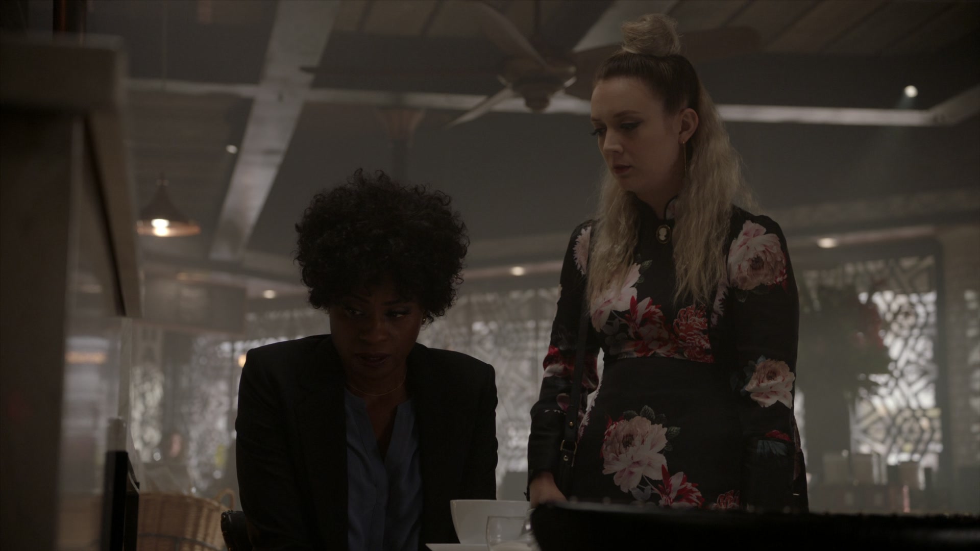 American_Horror_Story_S07_E10_Charles_Manson_Charge_1080p_BluRay_003984.jpg