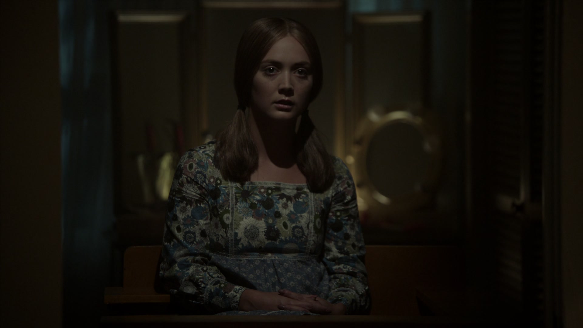American_Horror_Story_S07_E10_Charles_Manson_Charge_1080p_BluRay_004691.jpg