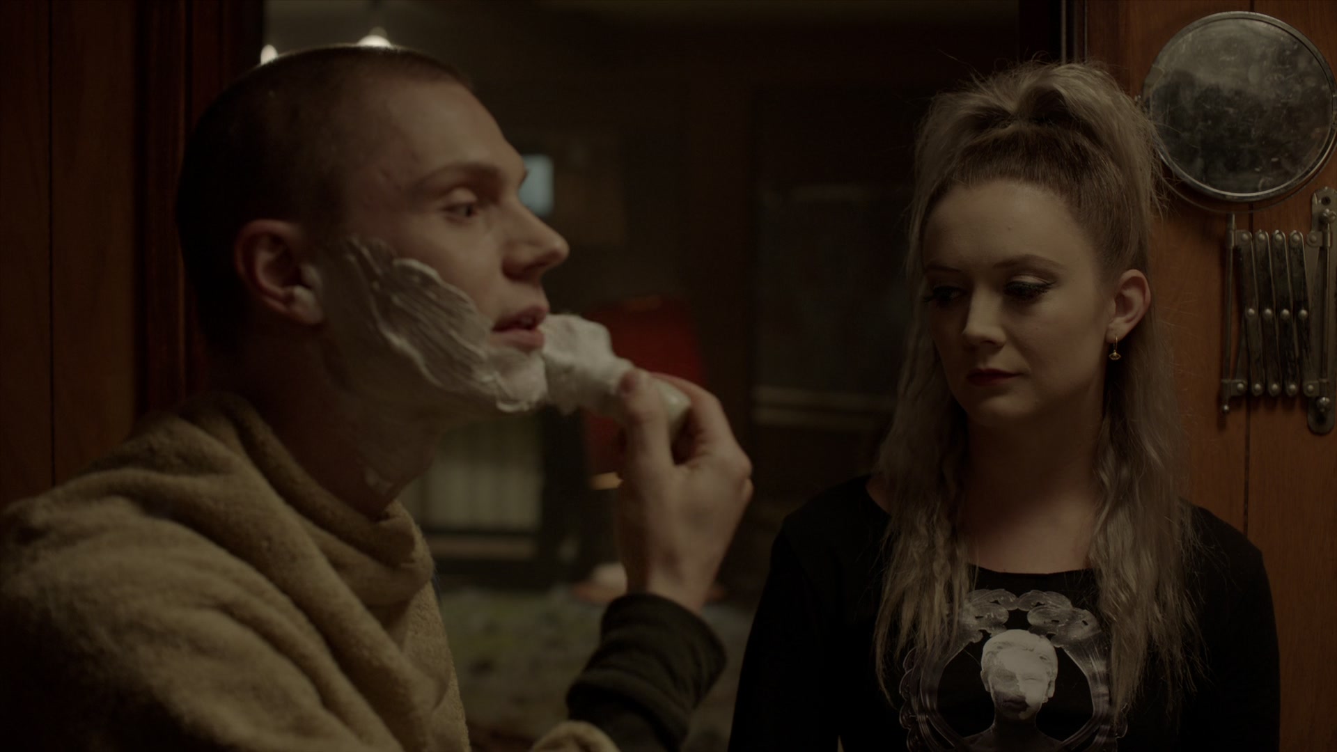 American_Horror_Story_S07_E10_Charles_Manson_Charge_1080p_BluRay_005452.jpg