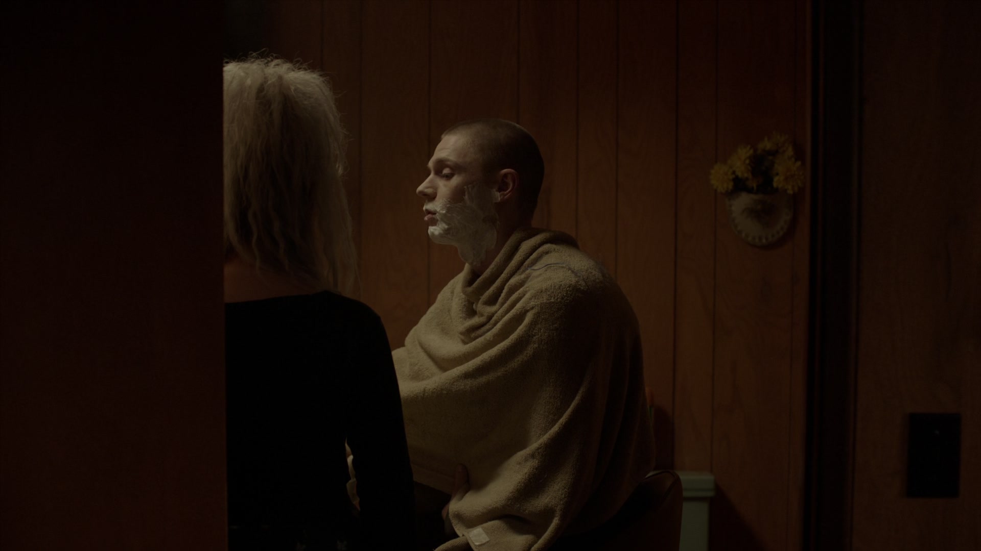 American_Horror_Story_S07_E10_Charles_Manson_Charge_1080p_BluRay_005490.jpg