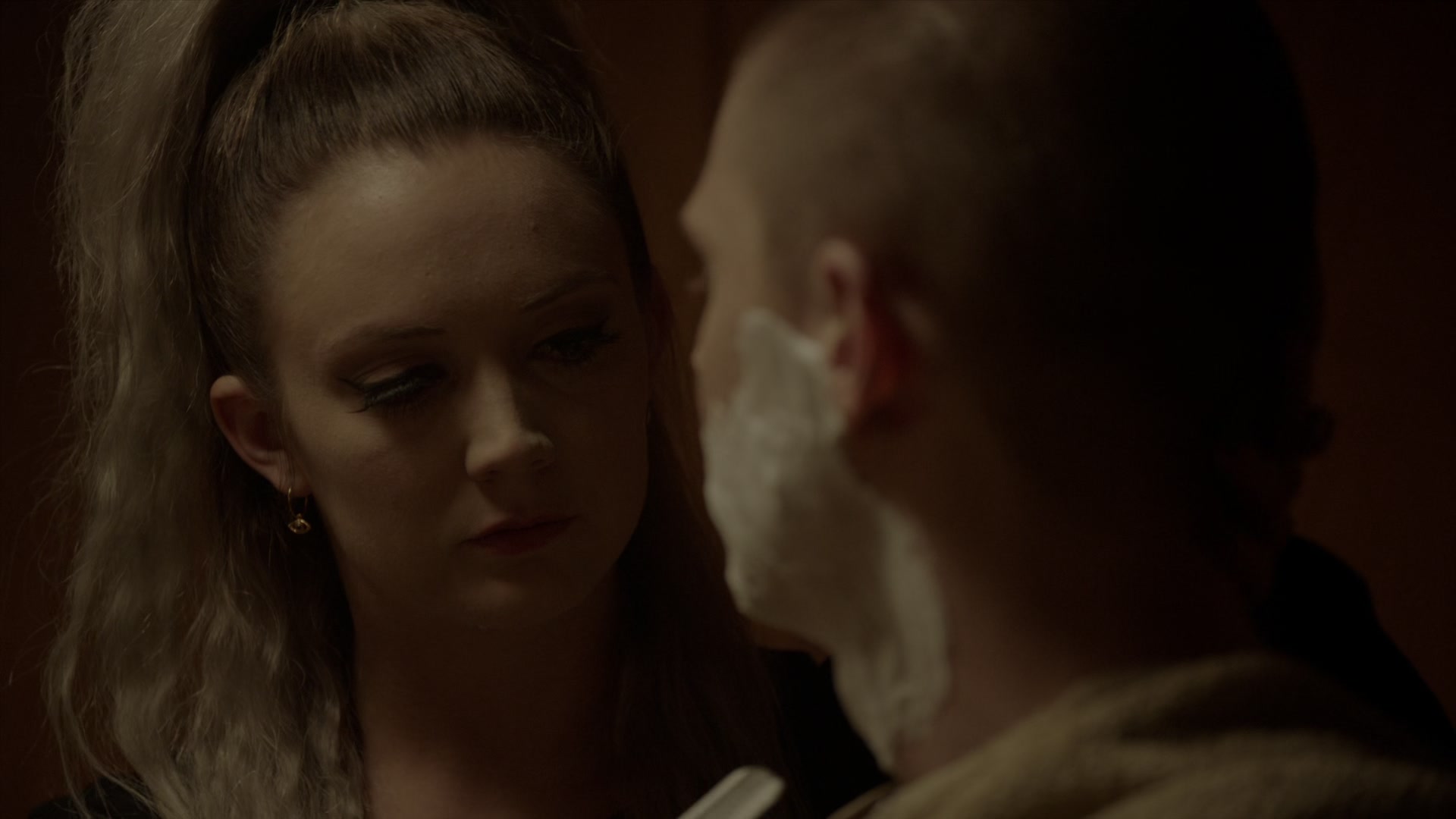 American_Horror_Story_S07_E10_Charles_Manson_Charge_1080p_BluRay_005725.jpg