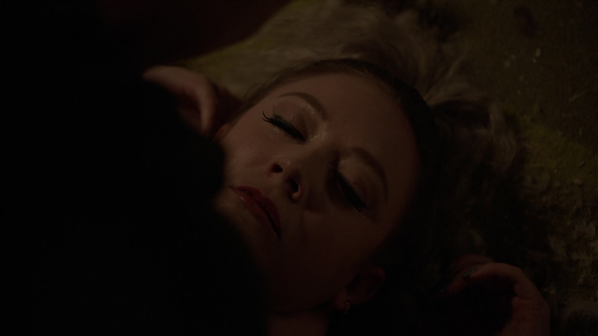 American_Horror_Story_S07_E10_Charles_Manson_Charge_1080p_BluRay_006685.jpg