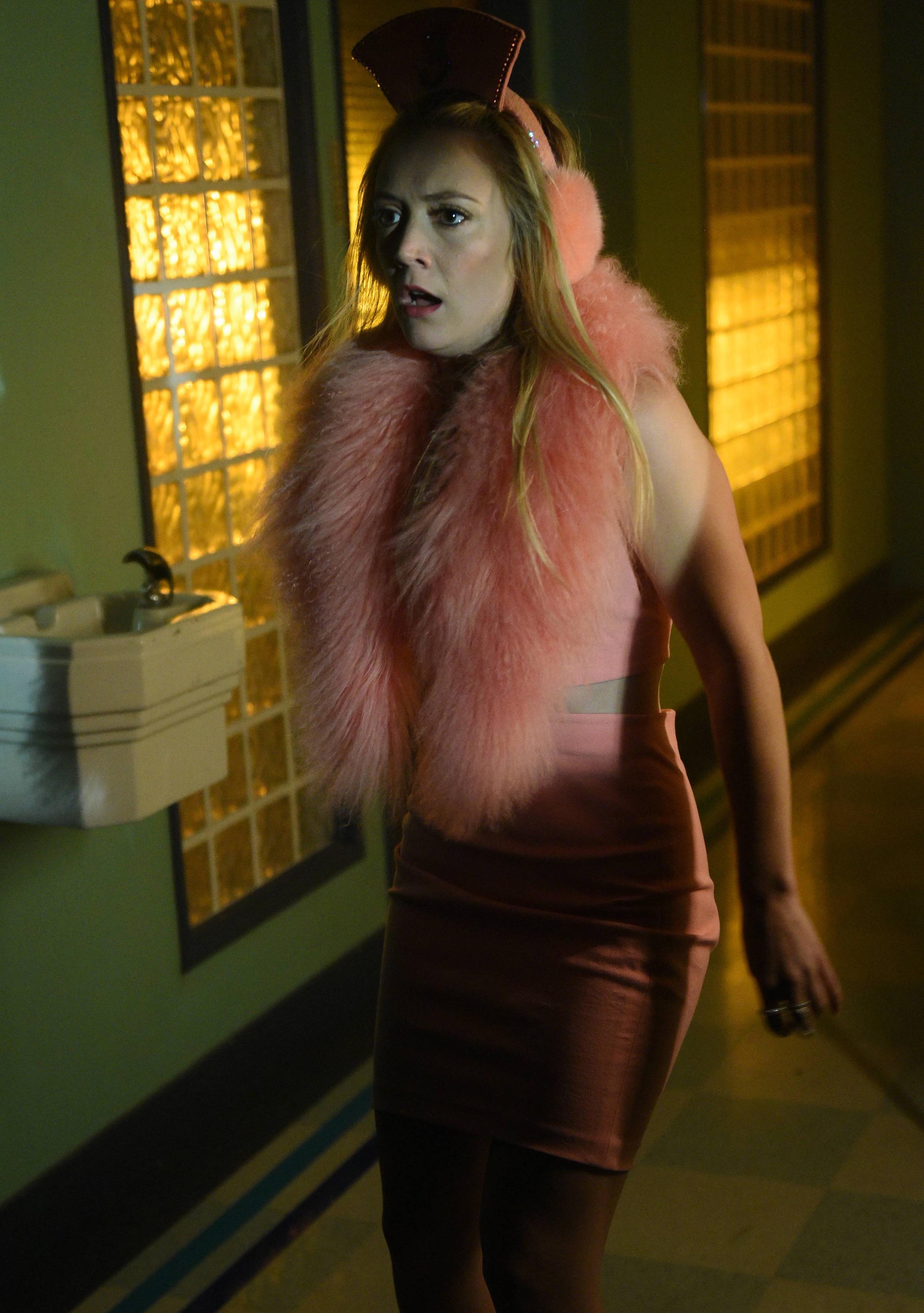 SQ_2X09_Stills_IHBL_28129.jpg