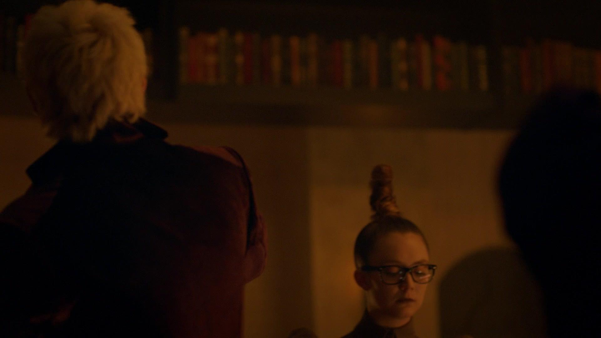 American_Horror_Story_S08E02_1080p_BluRay__4801.jpg