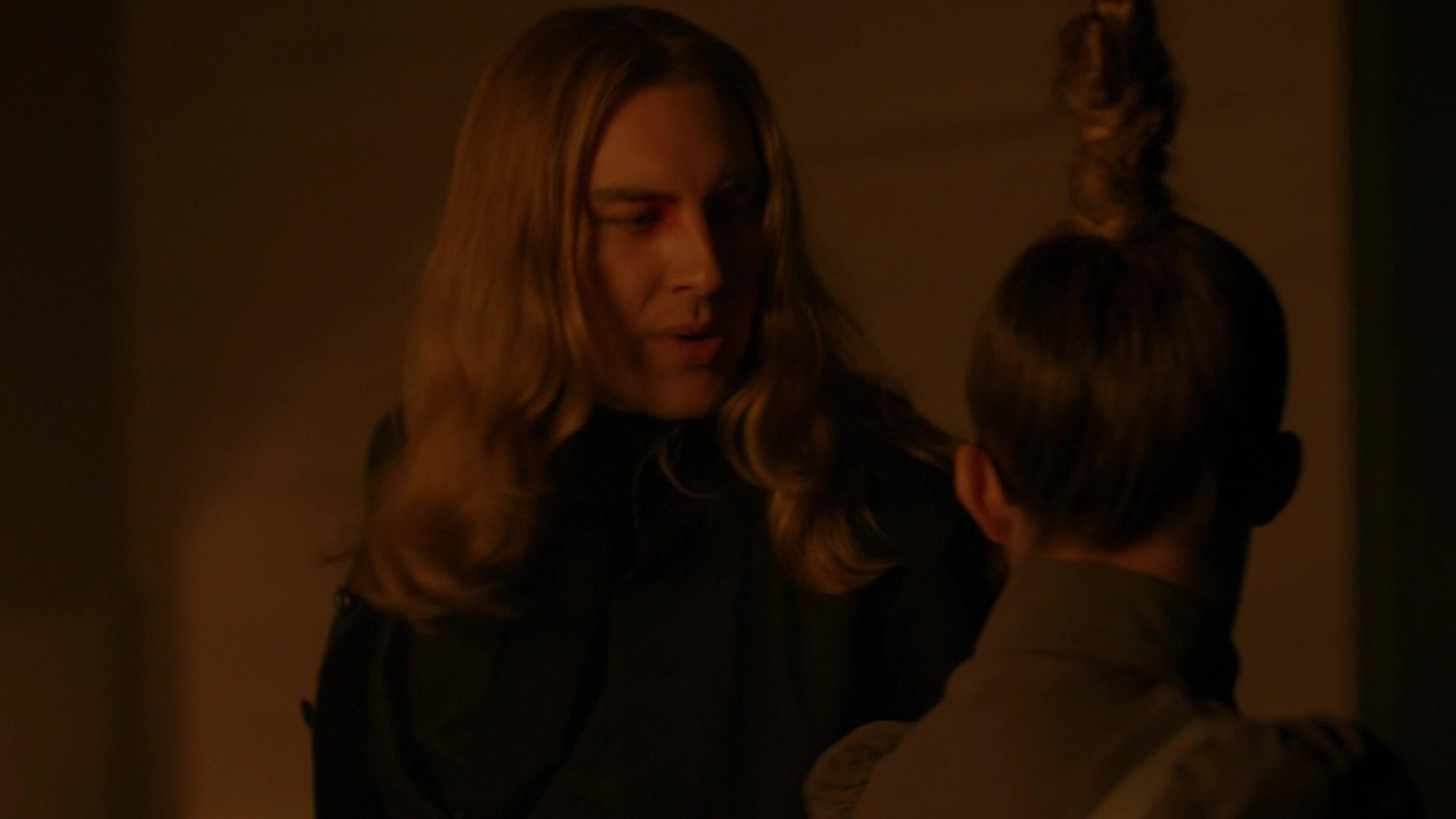 American_Horror_Story_S08E03_1080p_BluRay__0646.jpg