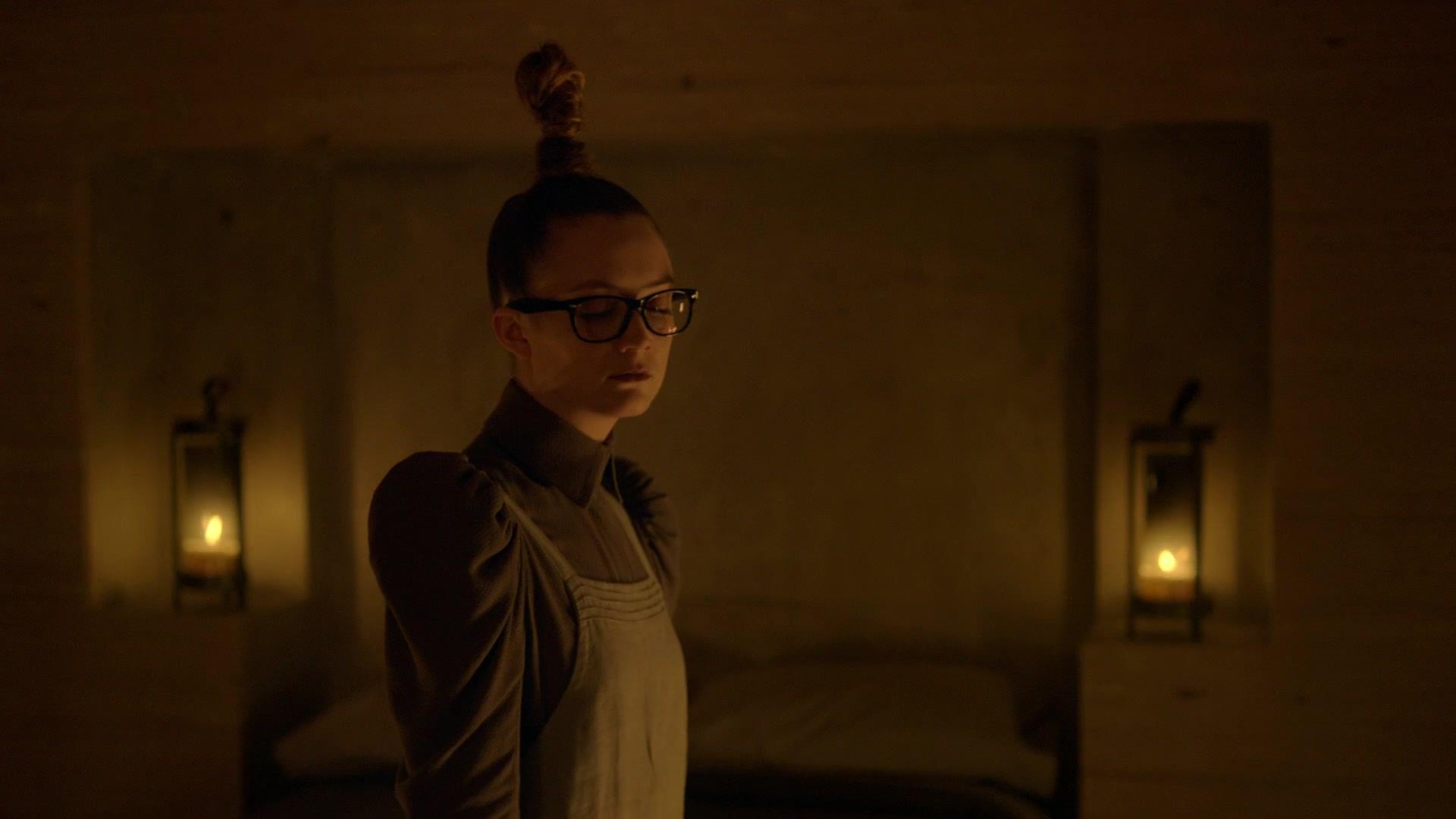 American_Horror_Story_S08E03_1080p_BluRay__3587.jpg