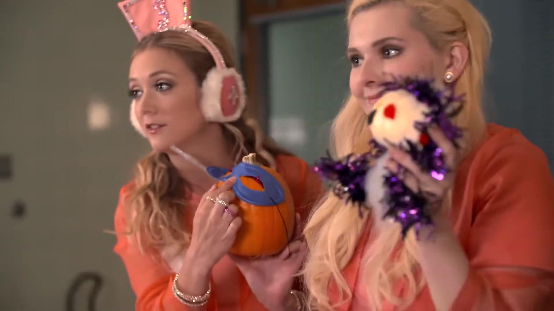 PumpkinDecoratingChanels_SQS2_222.jpg