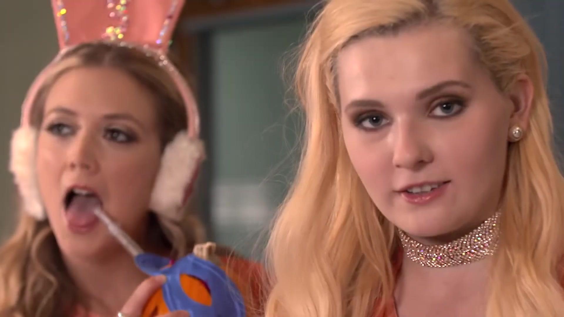 PumpkinDecoratingChanels_SQS2_246.jpg