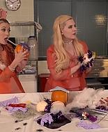 PumpkinDecoratingChanels_SQS2_252.jpg
