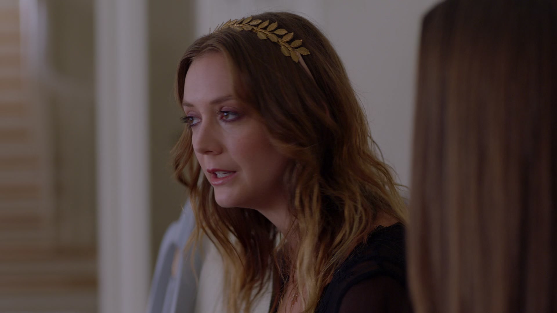 American_Horror_Story_S08_E07_Traitor_1080pBluRay_002625.jpg