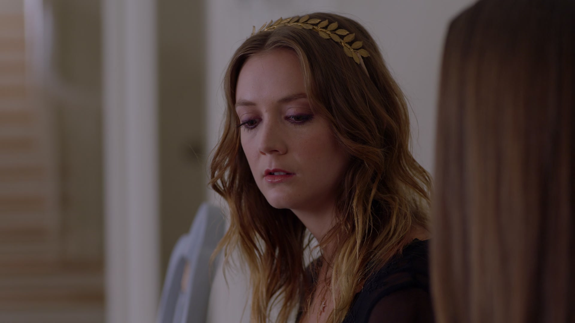 American_Horror_Story_S08_E07_Traitor_1080pBluRay_002649.jpg