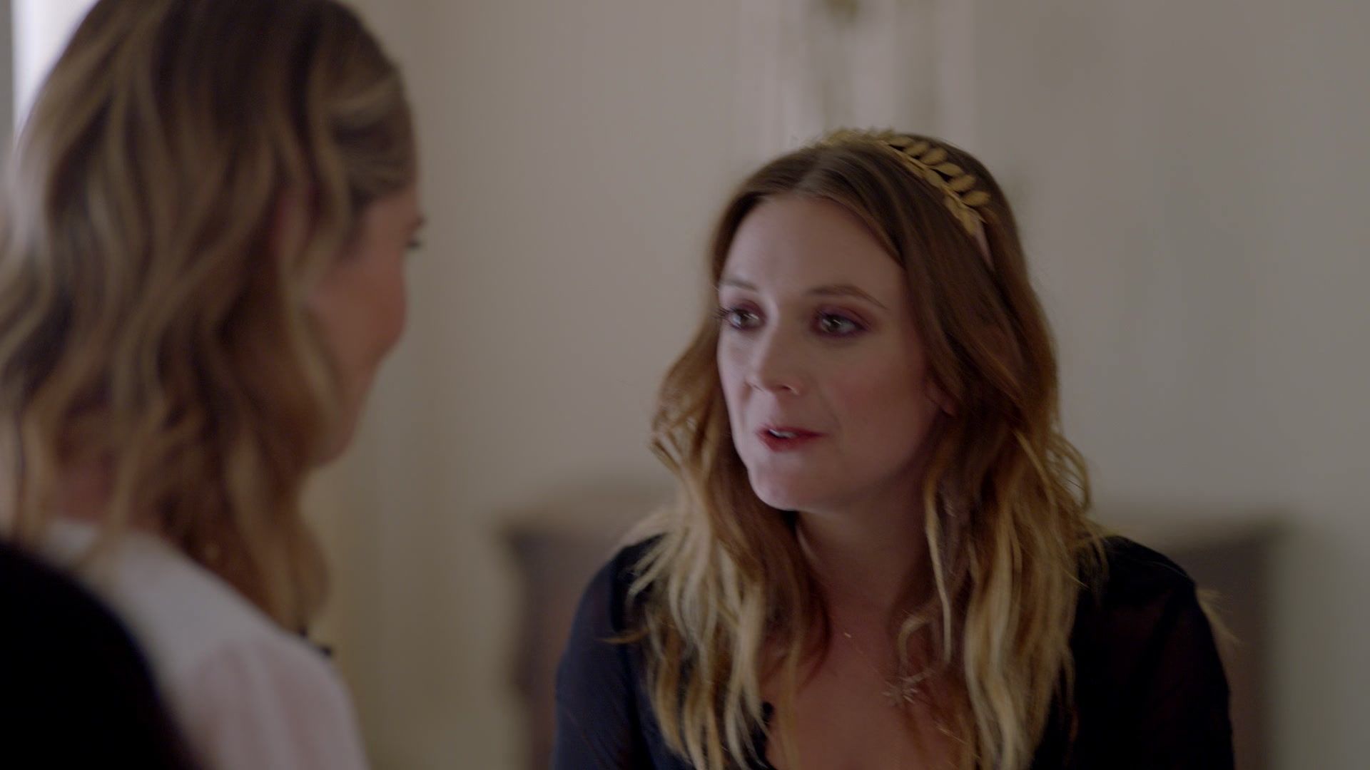 American_Horror_Story_S08_E07_Traitor_1080pBluRay_002751.jpg