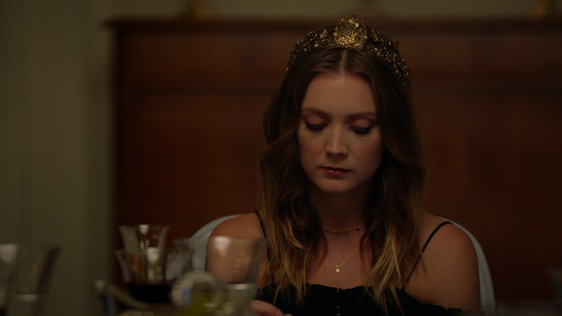 American_Horror_Story_S08_E07_Traitor_1080pBluRay_003856.jpg