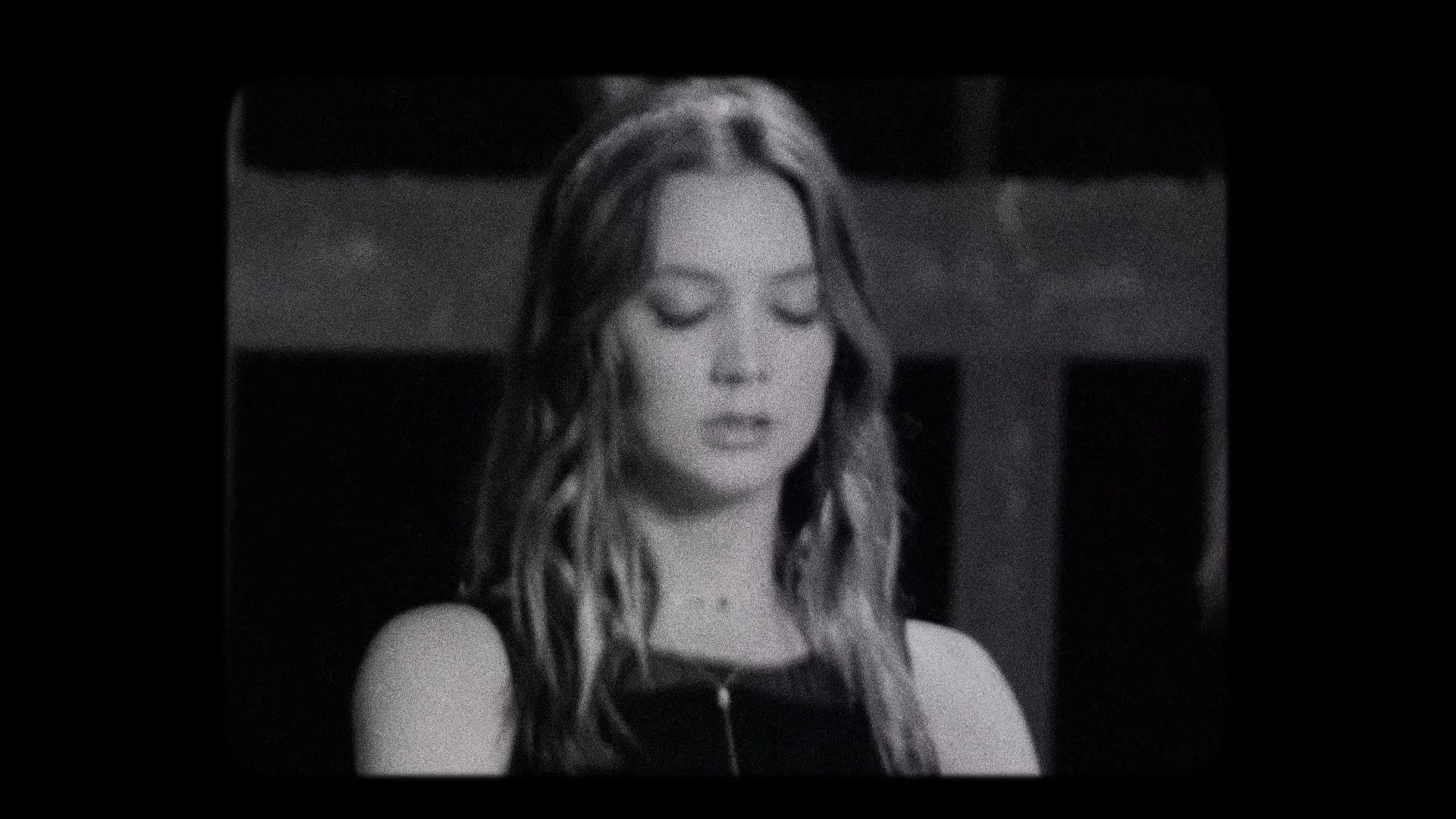 American_Horror_Story_S08_E07_Traitor_1080pBluRay_004590.jpg