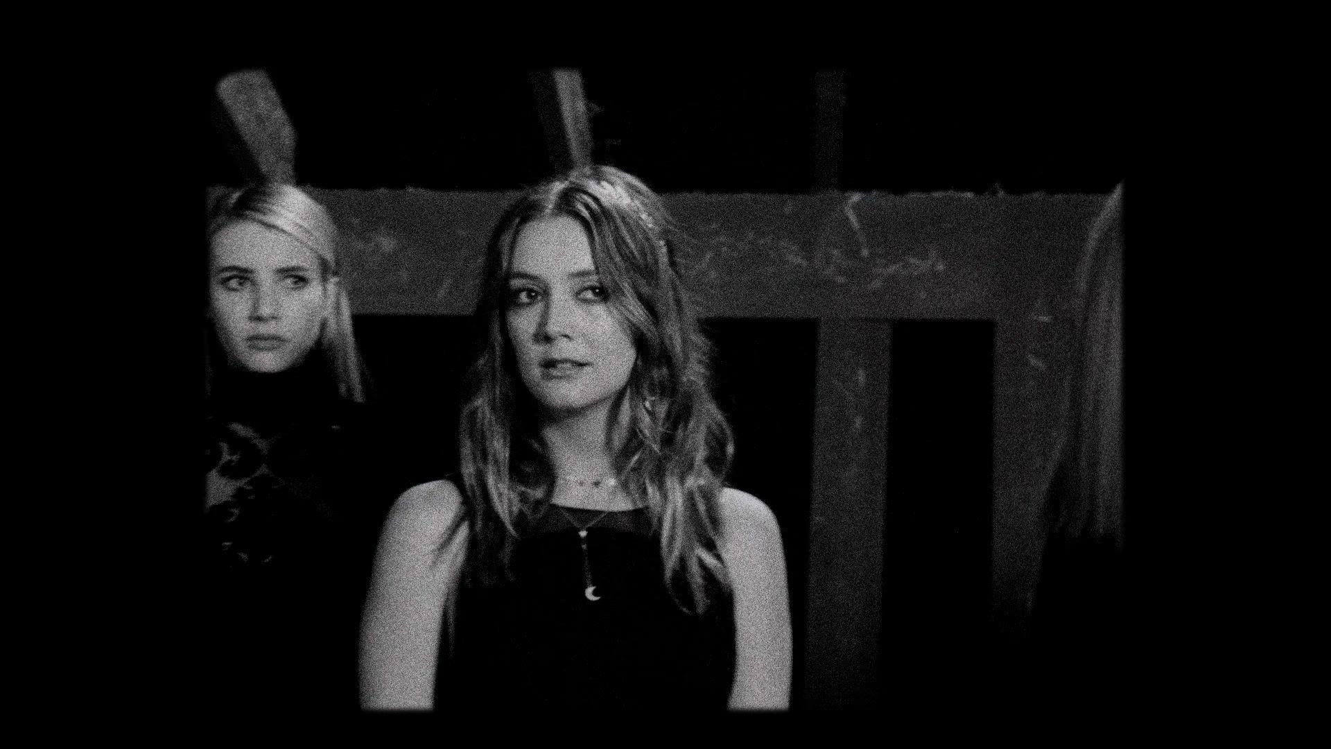 American_Horror_Story_S08_E07_Traitor_1080pBluRay_004624.jpg