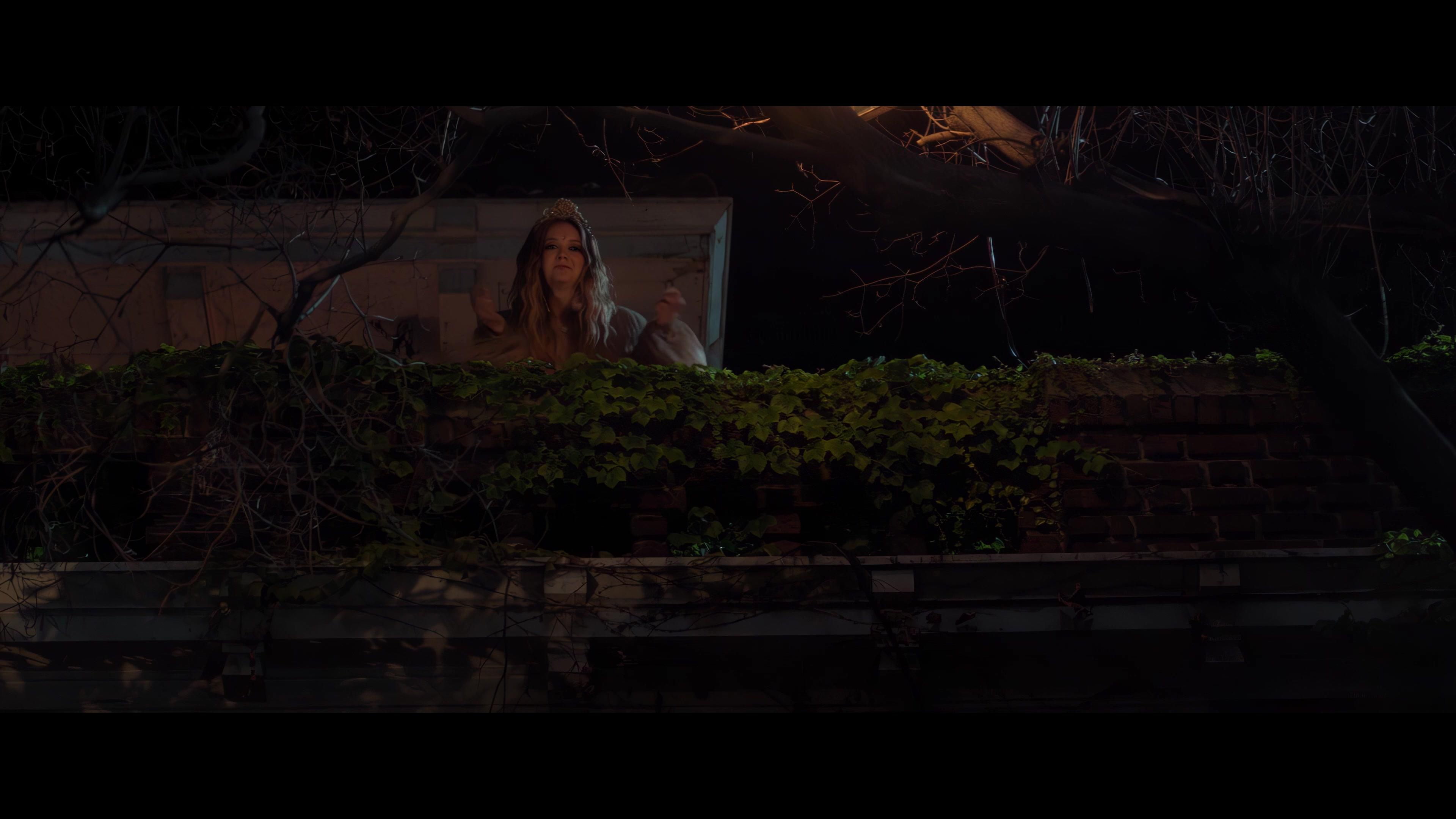 Booksmart_BillieScenes_IHBL_0930.jpg