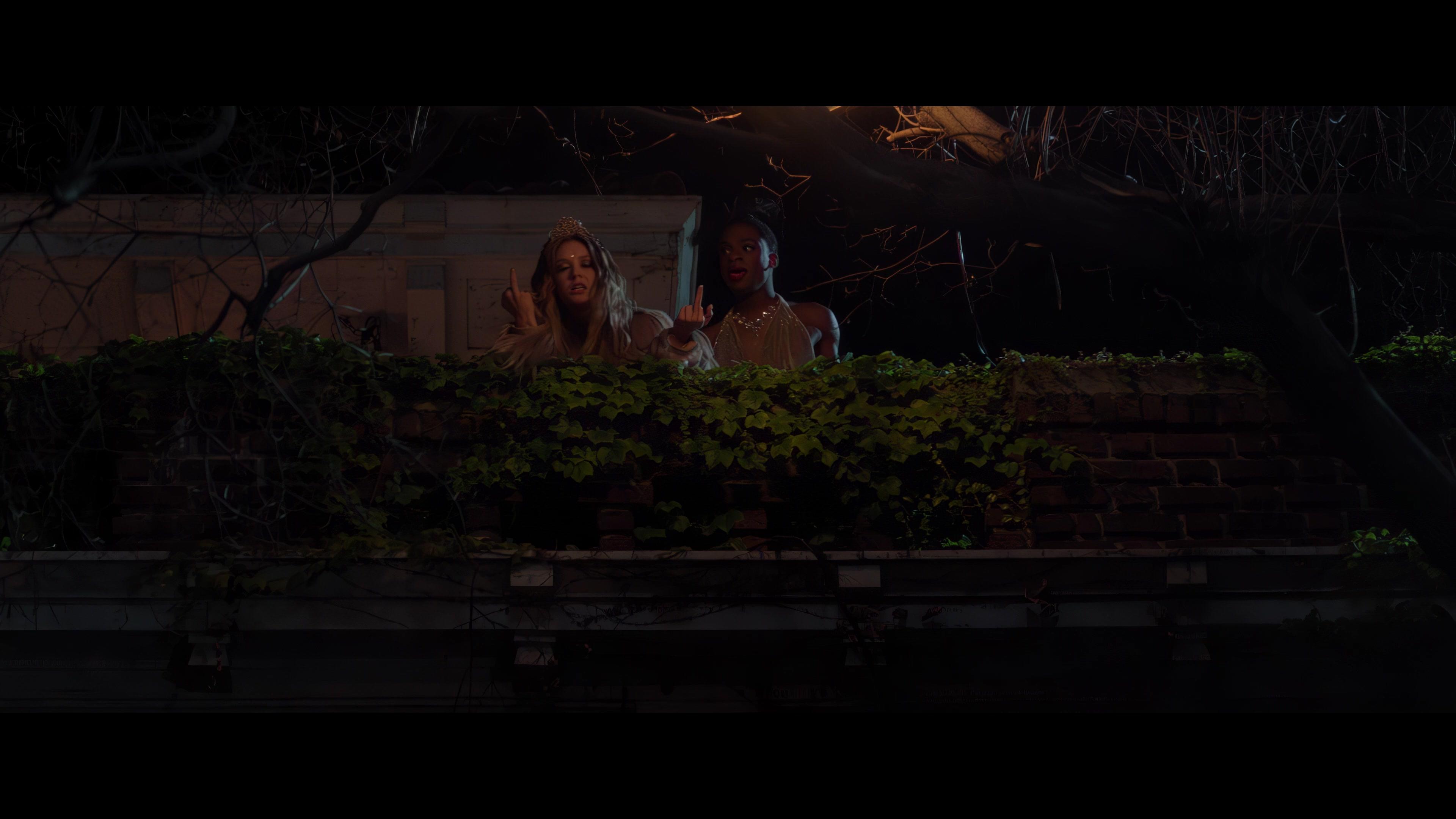 Booksmart_BillieScenes_IHBL_0999.jpg