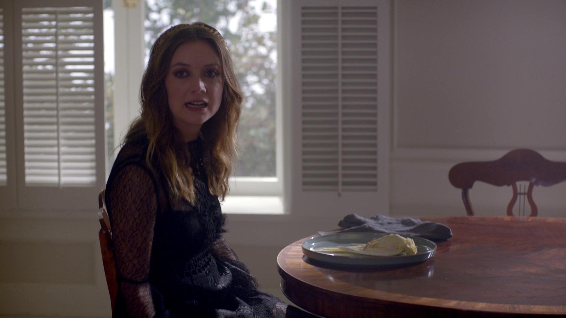 American_Horror_Story_S08E09_Fire_and_Reign_1080p_0905.jpg