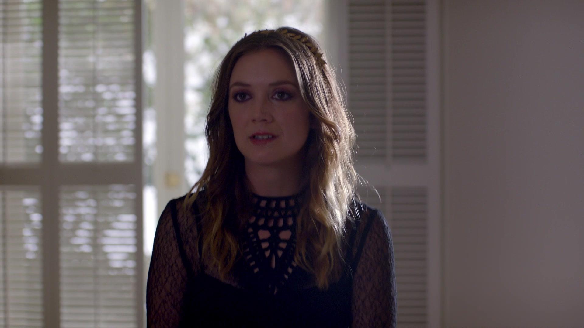 American_Horror_Story_S08E09_Fire_and_Reign_1080p_0910.jpg
