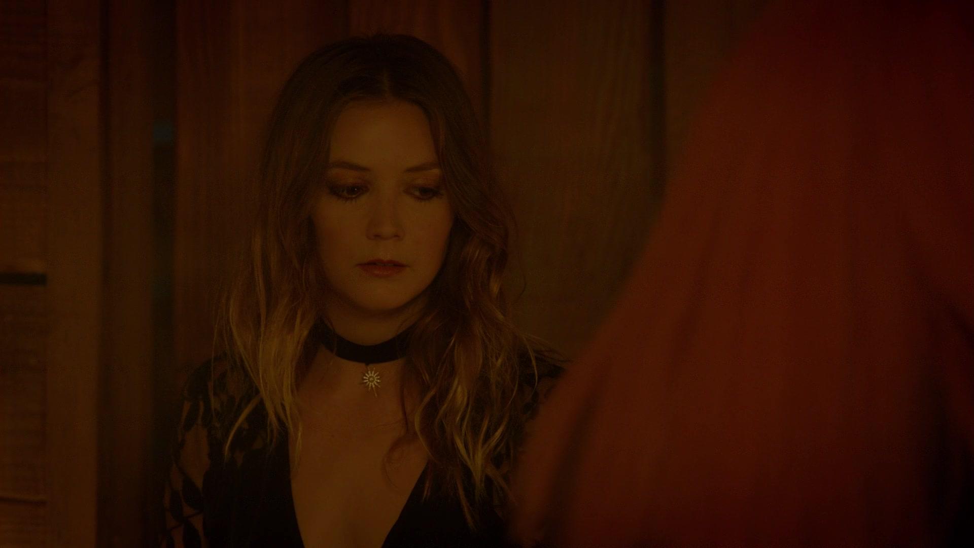 American_Horror_Story_S08E09_Fire_and_Reign_1080p_2785.jpg