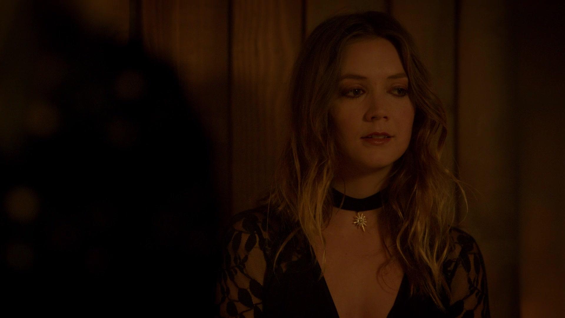 American_Horror_Story_S08E09_Fire_and_Reign_1080p_2846.jpg