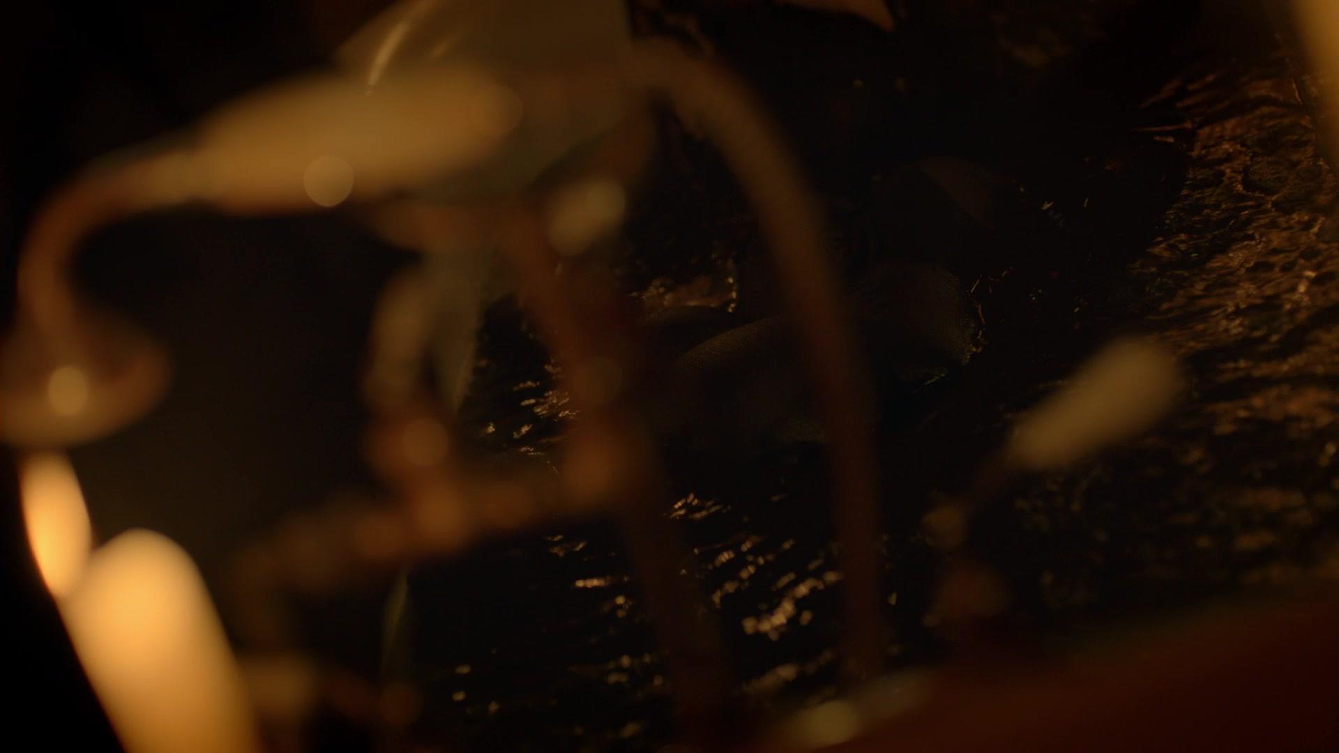 American_Horror_Story_S08E09_Fire_and_Reign_1080p_3586.jpg