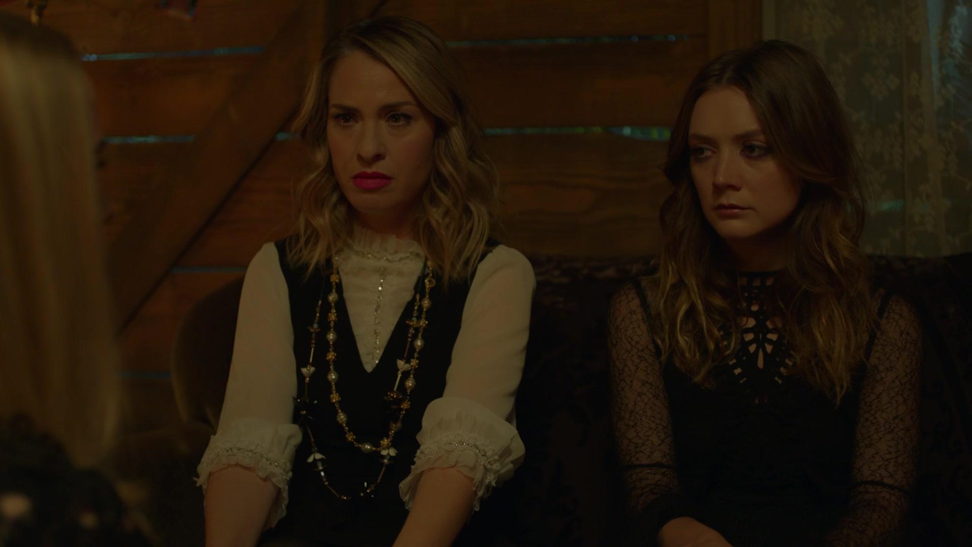 American_Horror_Story_S08E10_Apocalypse_Then_1080p_0847.jpg