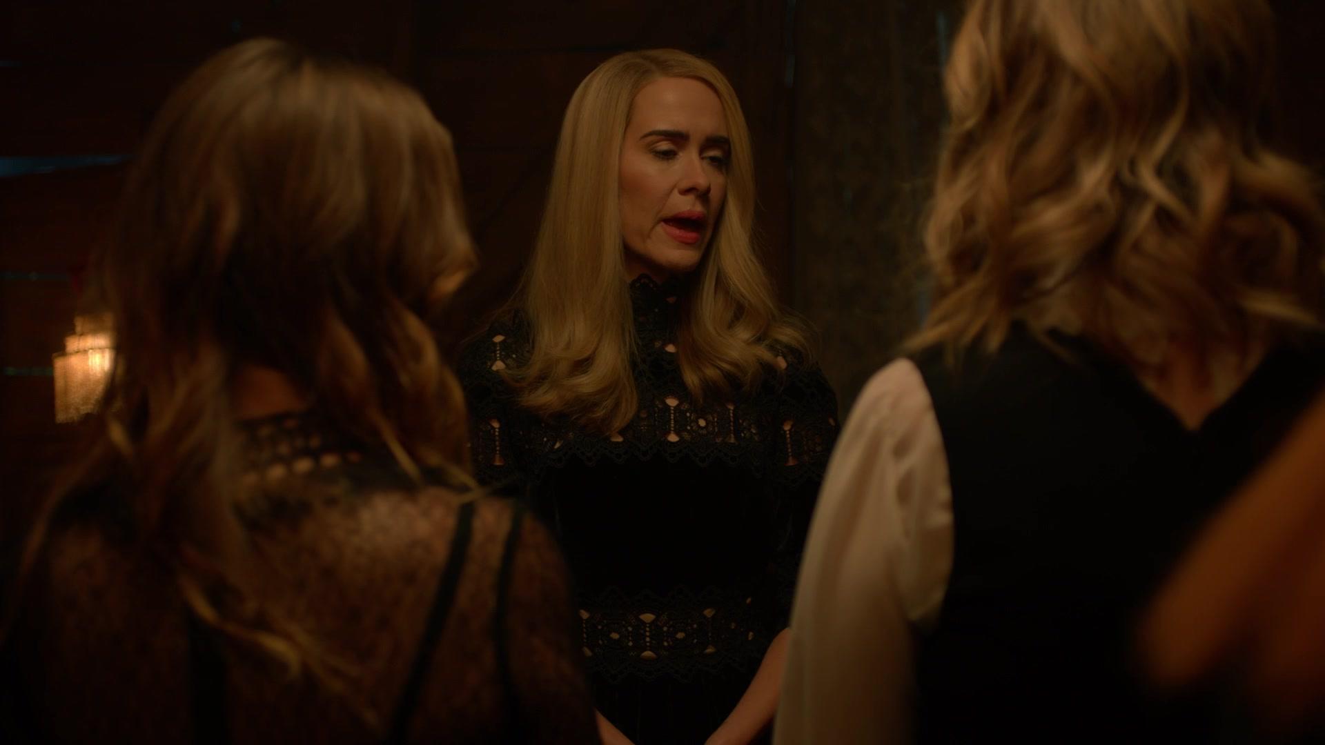 American_Horror_Story_S08E10_Apocalypse_Then_1080p_0988.jpg