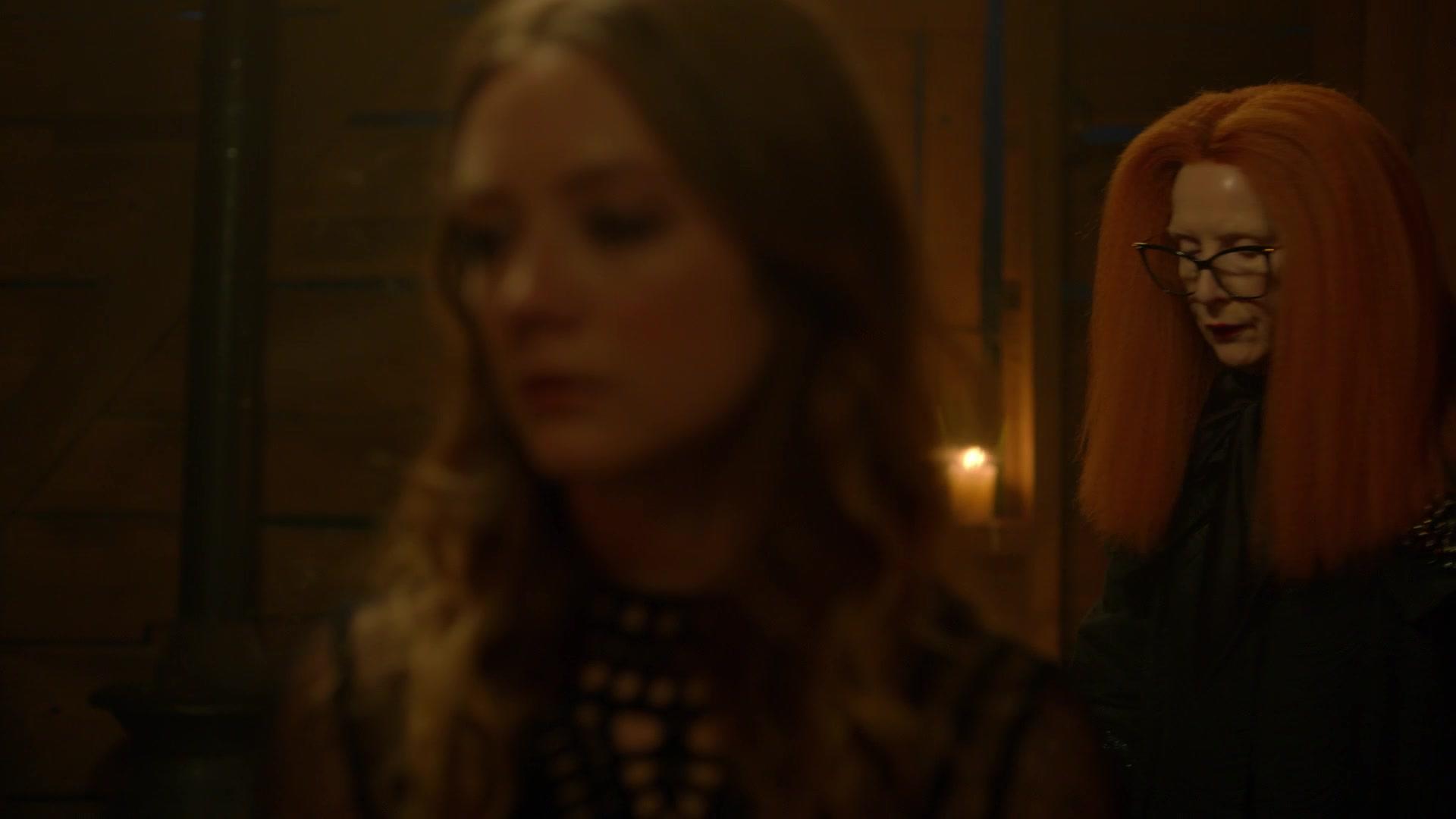 American_Horror_Story_S08E10_Apocalypse_Then_1080p_1037.jpg