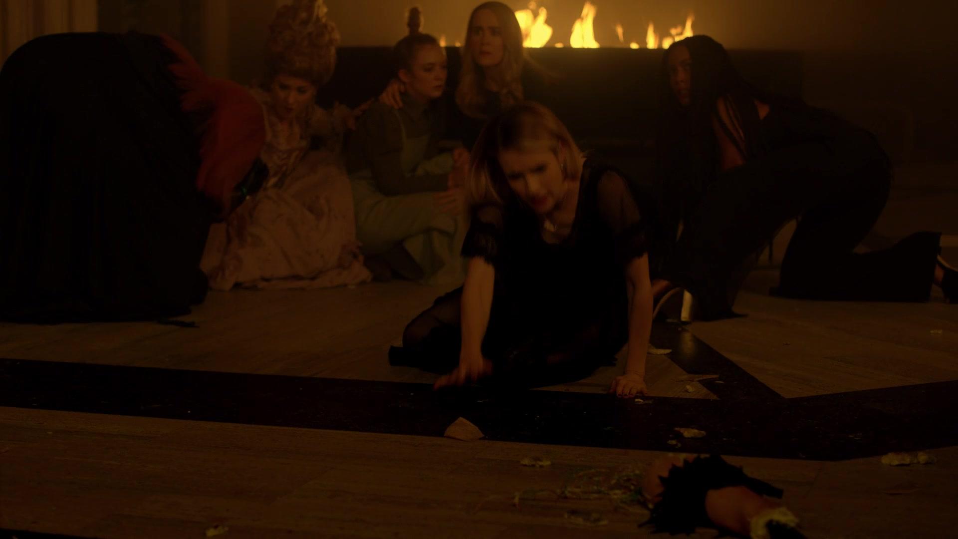 American_Horror_Story_S08E10_Apocalypse_Then_1080p_3069.jpg