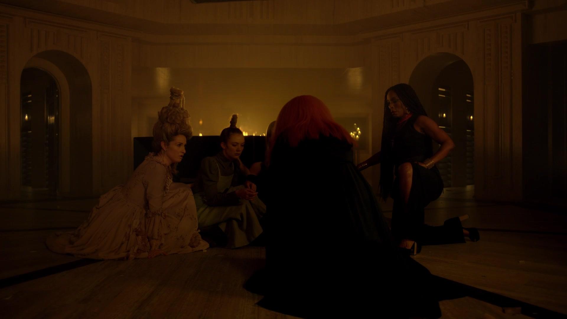American_Horror_Story_S08E10_Apocalypse_Then_1080p_3163.jpg