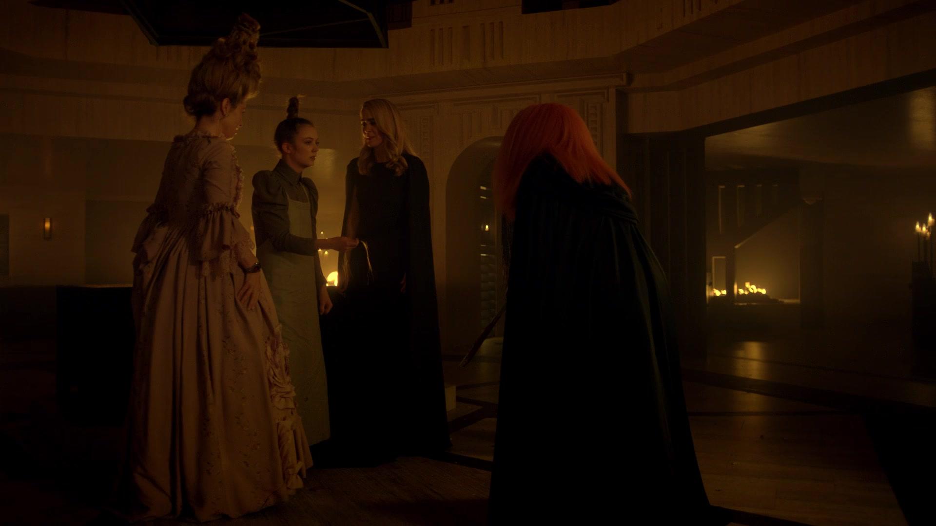 American_Horror_Story_S08E10_Apocalypse_Then_1080p_3209.jpg