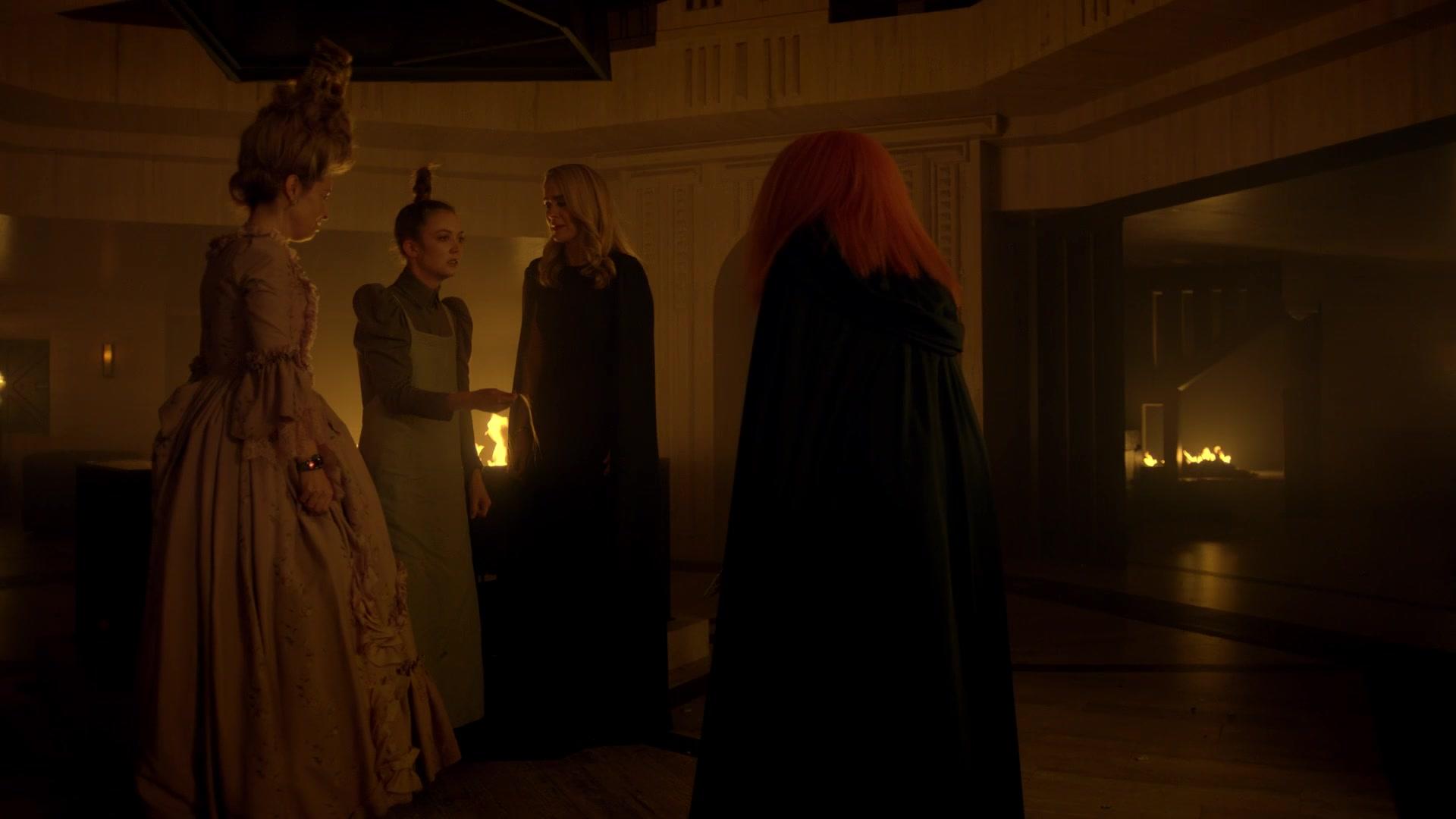 American_Horror_Story_S08E10_Apocalypse_Then_1080p_3212.jpg