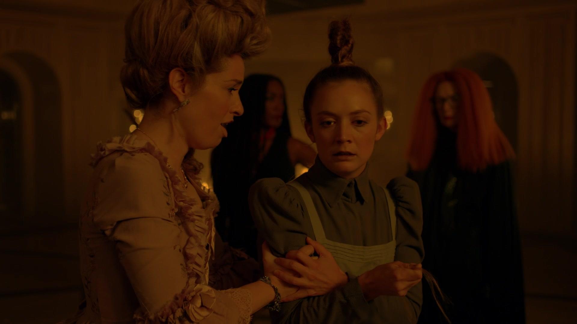 American_Horror_Story_S08E10_Apocalypse_Then_1080p_3250.jpg