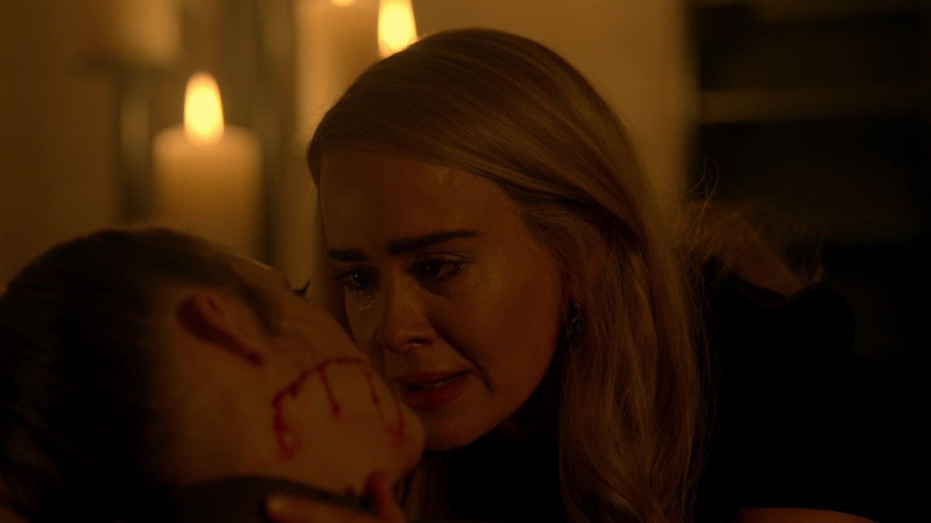 American_Horror_Story_S08E10_Apocalypse_Then_1080p_3816.jpg