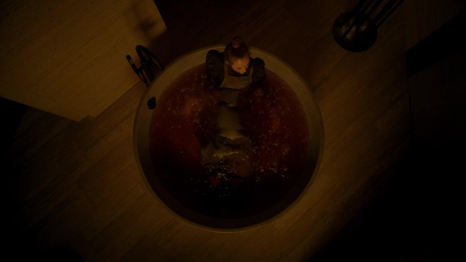 American_Horror_Story_S08E10_Apocalypse_Then_1080p_4153.jpg