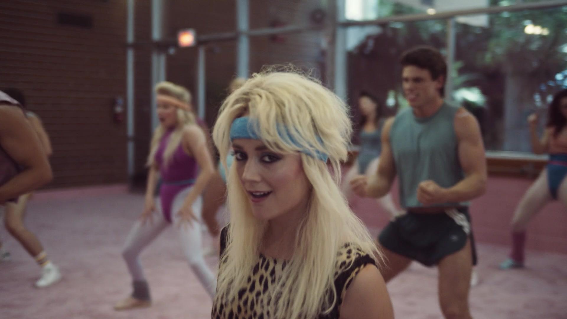 American_Horror_Story_S09E01_Camp_Redwood_1080p_0680.jpg