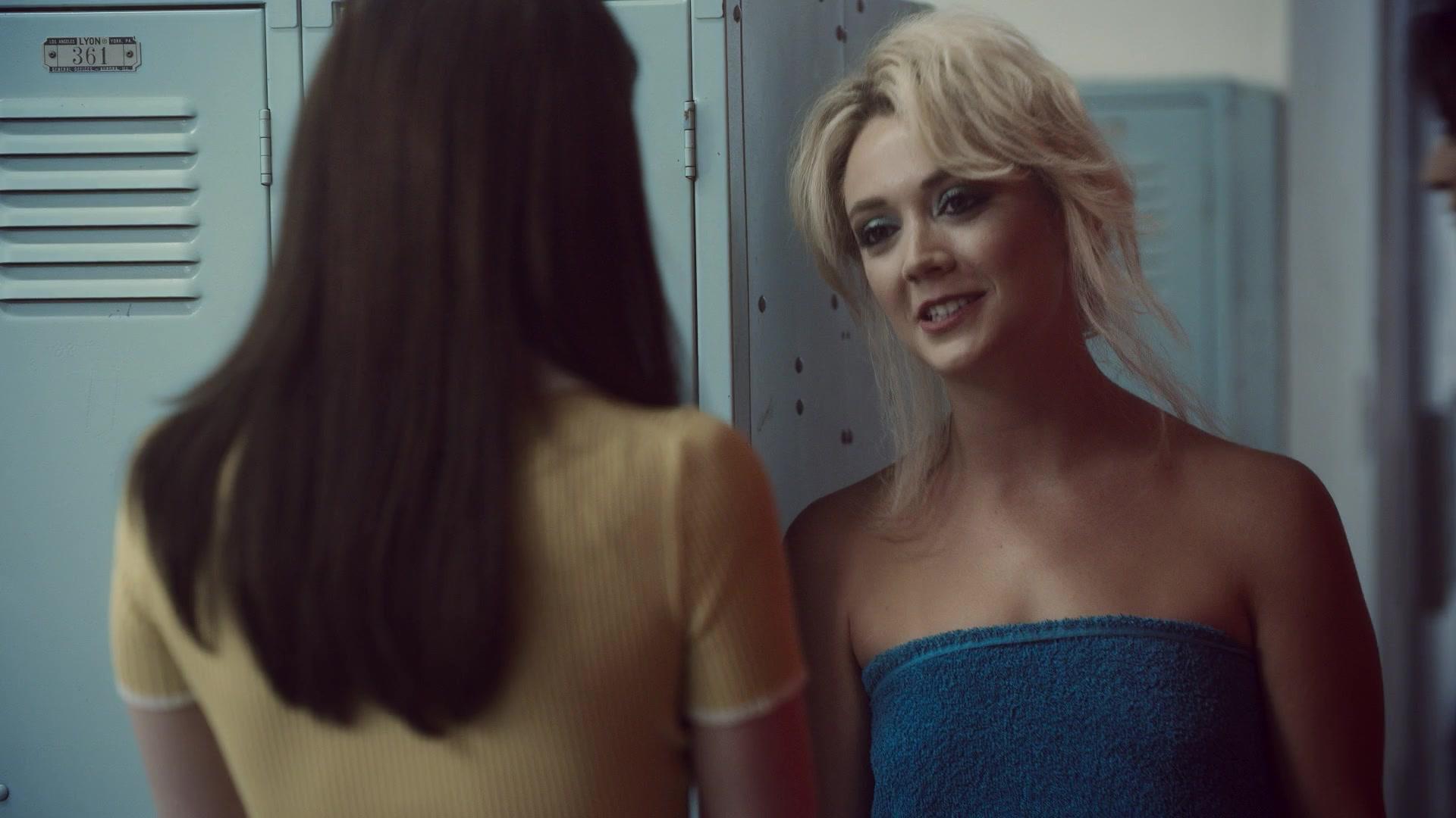 American_Horror_Story_S09E01_Camp_Redwood_1080p_0898.jpg